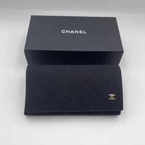 CHANEL Black Glasses Sunglasses Soft Case and box Quilted Fabric Gold CC Logo